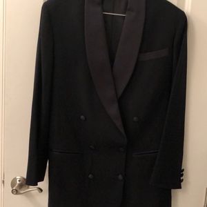 Brooks Brothers women’s tuxedo suit, size 8
